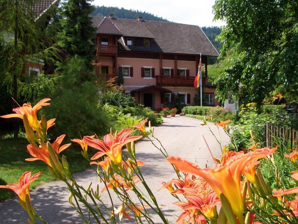 Apartamento Georgihof Im Park Unterburg am Klopeiner See Exterior foto